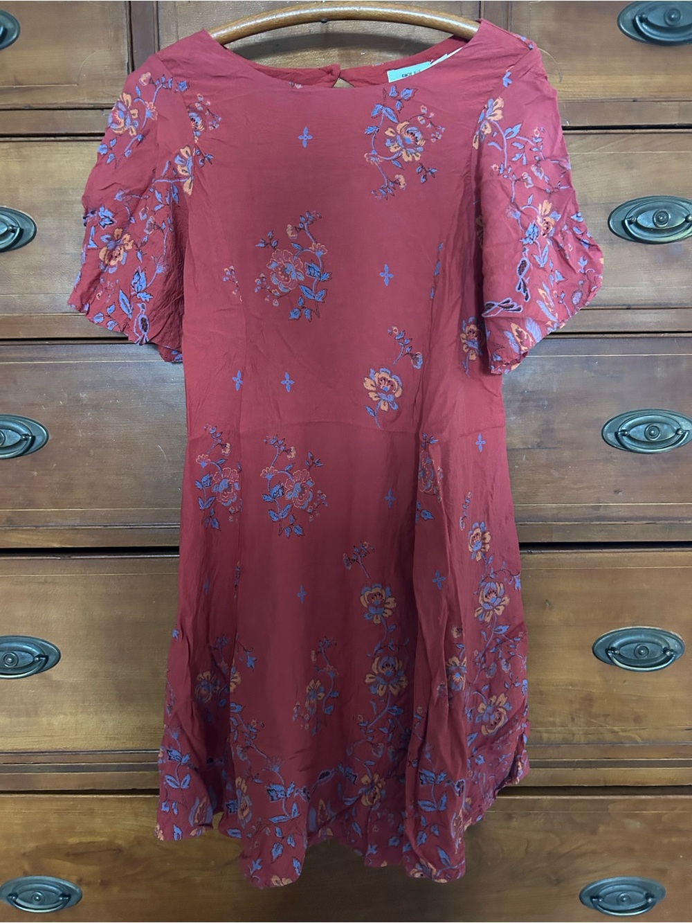 Kimchi Blue Rust Floral Midi Dress with Flutter Sleeves